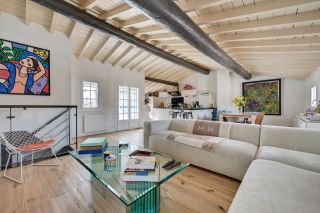 apartment 5 Rooms for sale on AIX EN PROVENCE (13100)