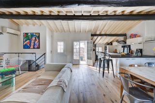 apartment 5 Rooms for sale on AIX EN PROVENCE (13100)
