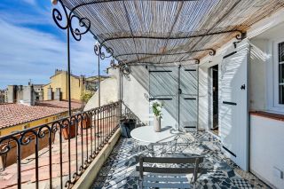 apartment 5 Rooms for sale on AIX EN PROVENCE (13100)