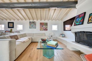 apartment 5 Rooms for sale on AIX EN PROVENCE (13100)