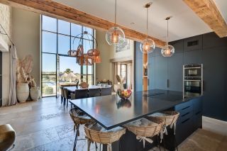 mas 8 Rooms for seasonal rent on ST REMY DE PROVENCE (13210)