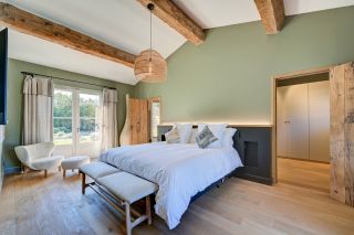 mas 8 Rooms for seasonal rent on ST REMY DE PROVENCE (13210)