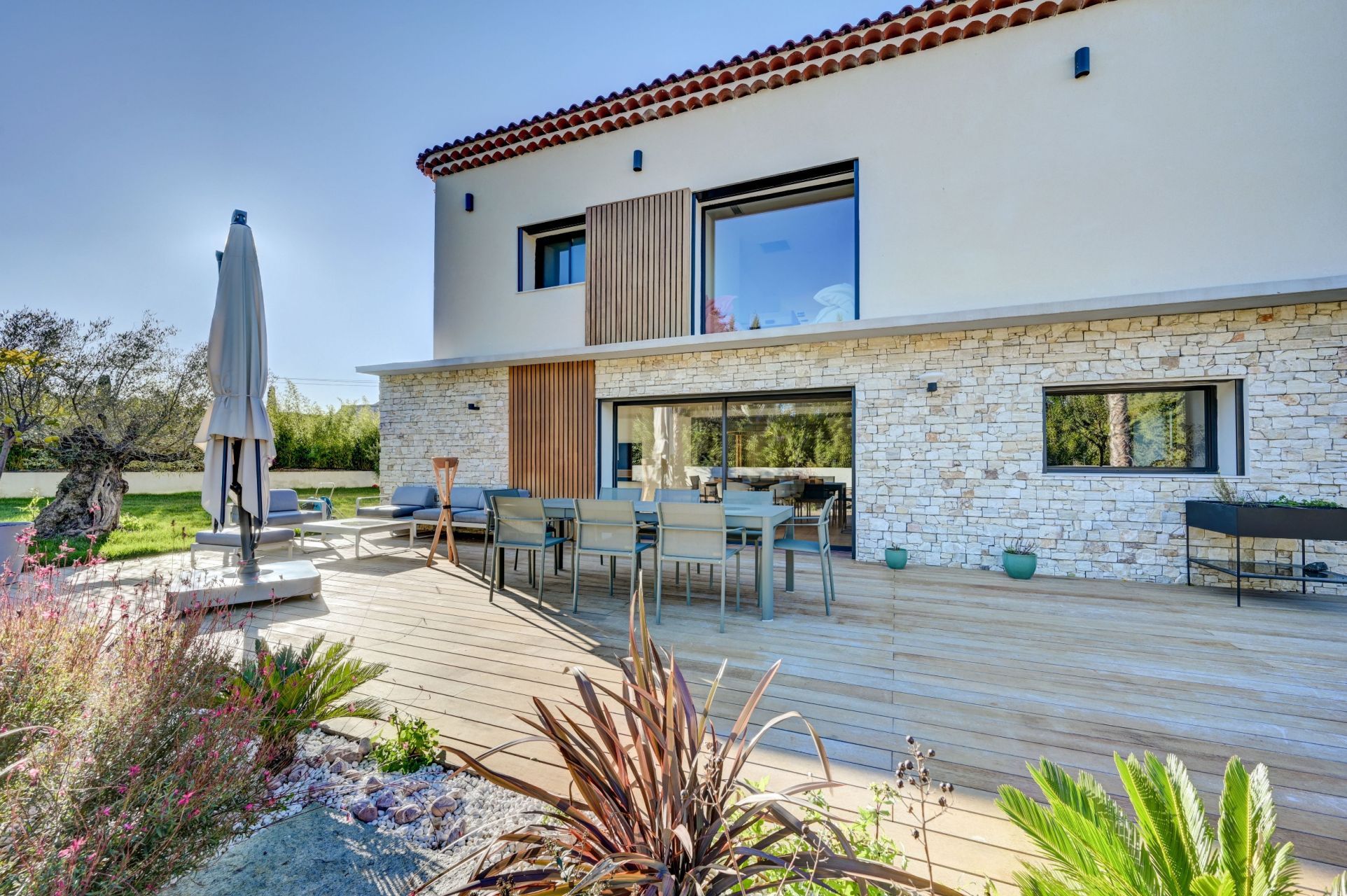 maison 6 Pièces en vente sur AIX EN PROVENCE (13100)