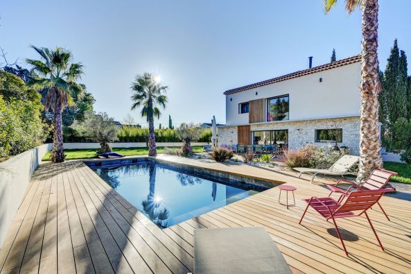 Vente Maison Aix-en-Provence 6 Pièces 240 m²