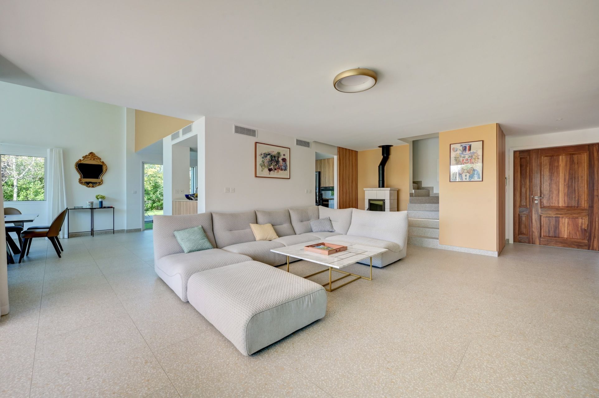 maison 6 Pièces en vente sur EGUILLES (13510)