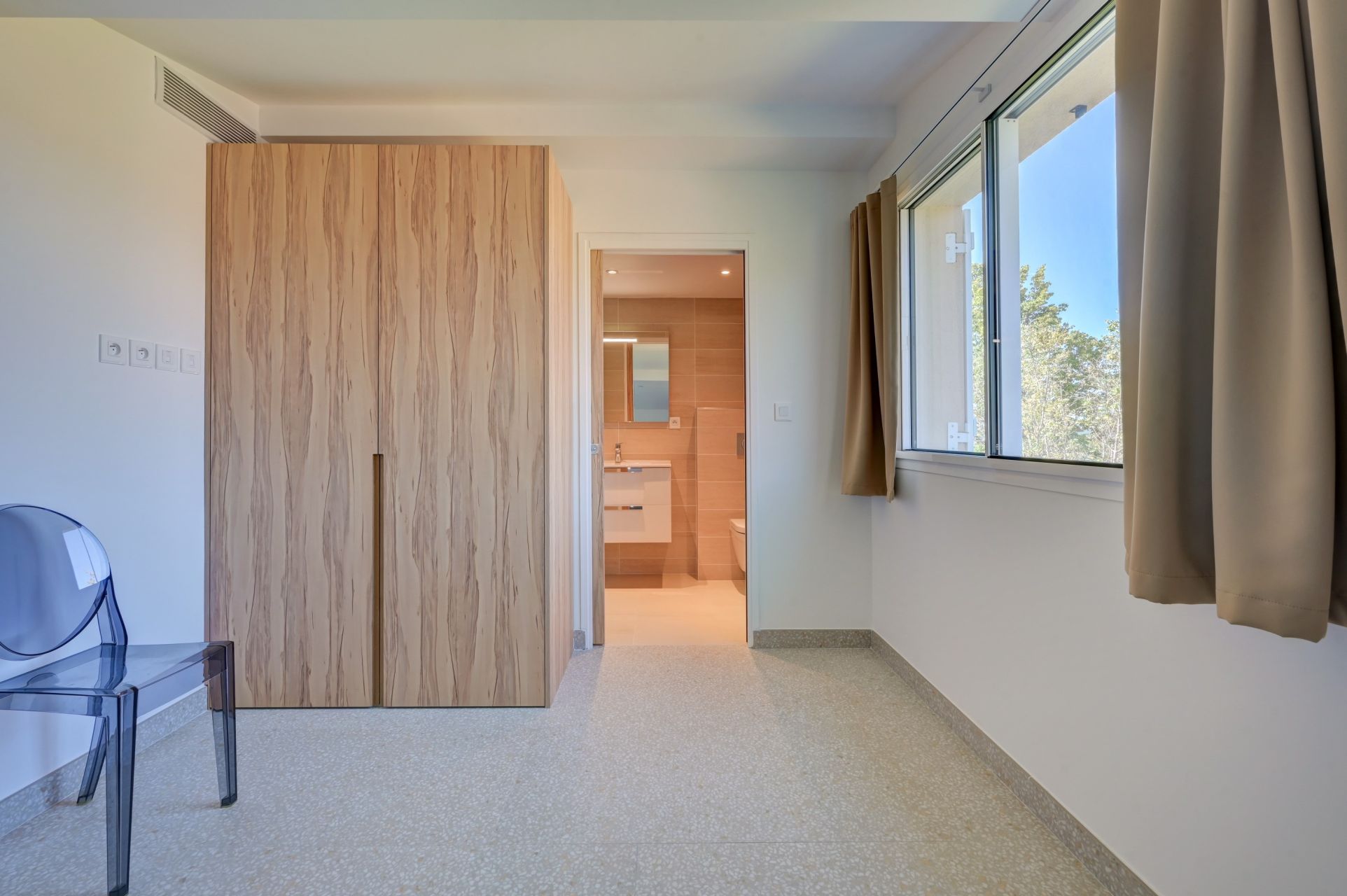 maison 6 Pièces en vente sur EGUILLES (13510)