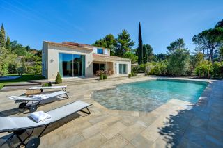 maison 6 Pièces en vente sur EGUILLES (13510)