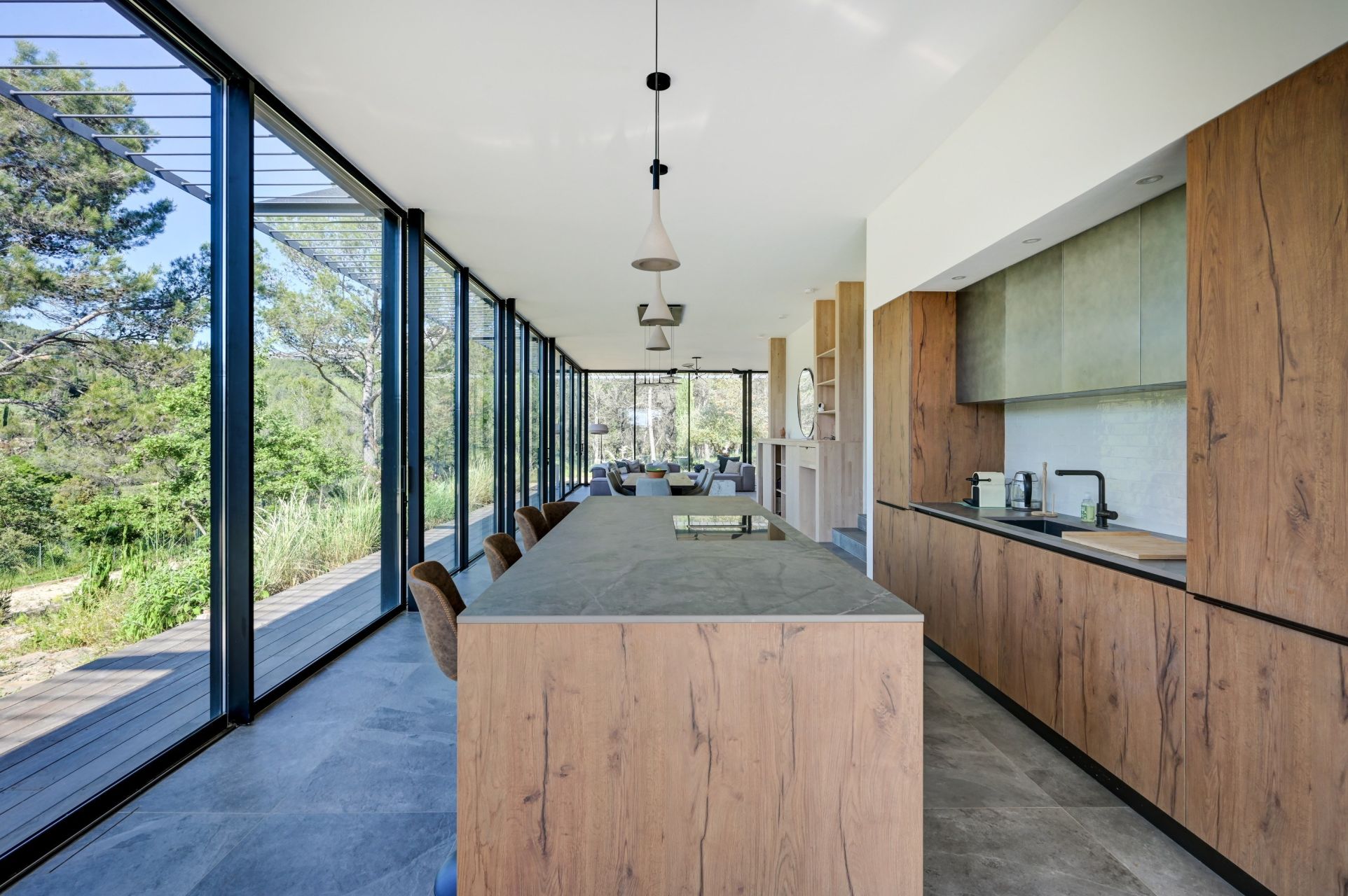 house 7 Rooms for rent on AIX EN PROVENCE (13100)