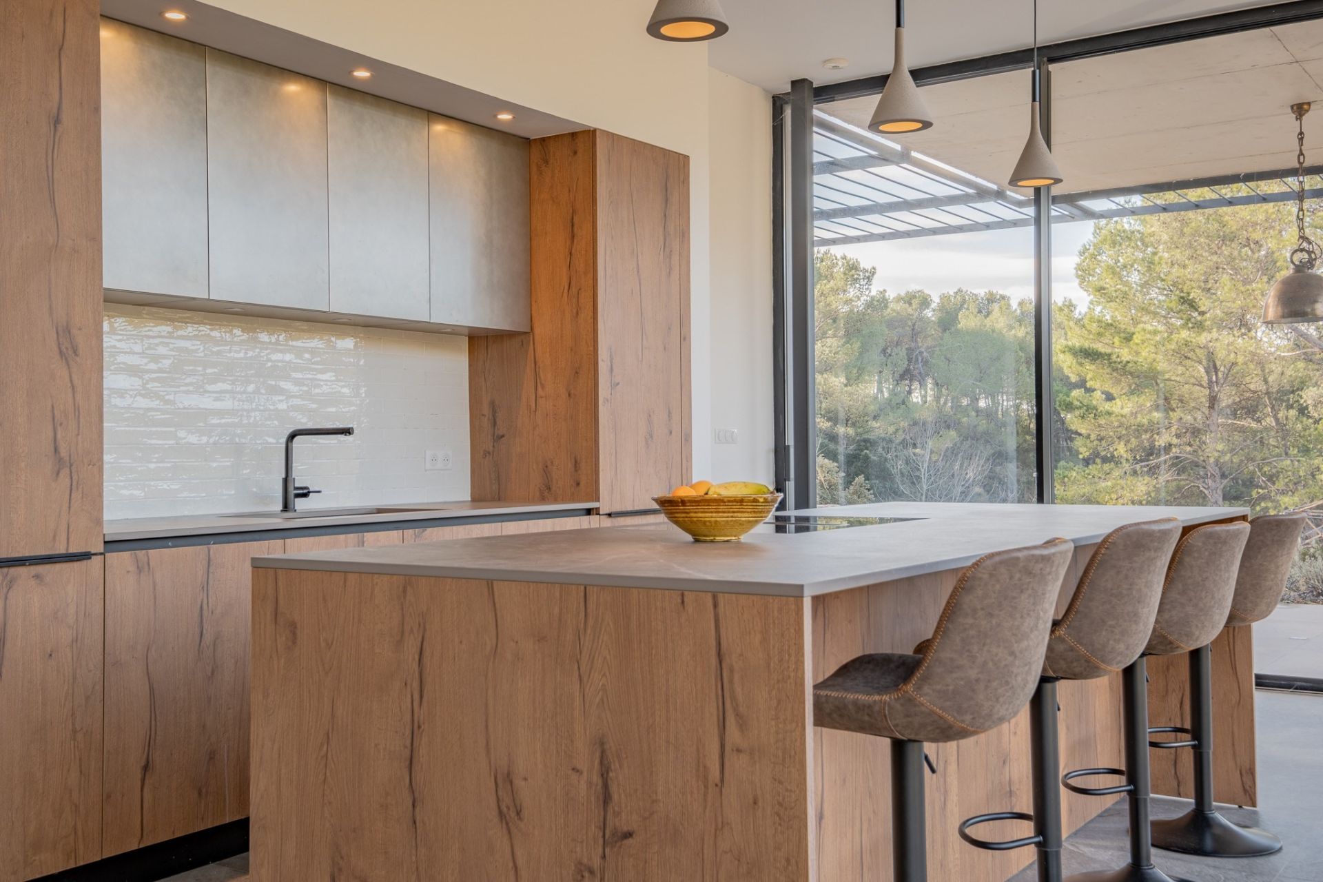 house 7 Rooms for rent on AIX EN PROVENCE (13100)