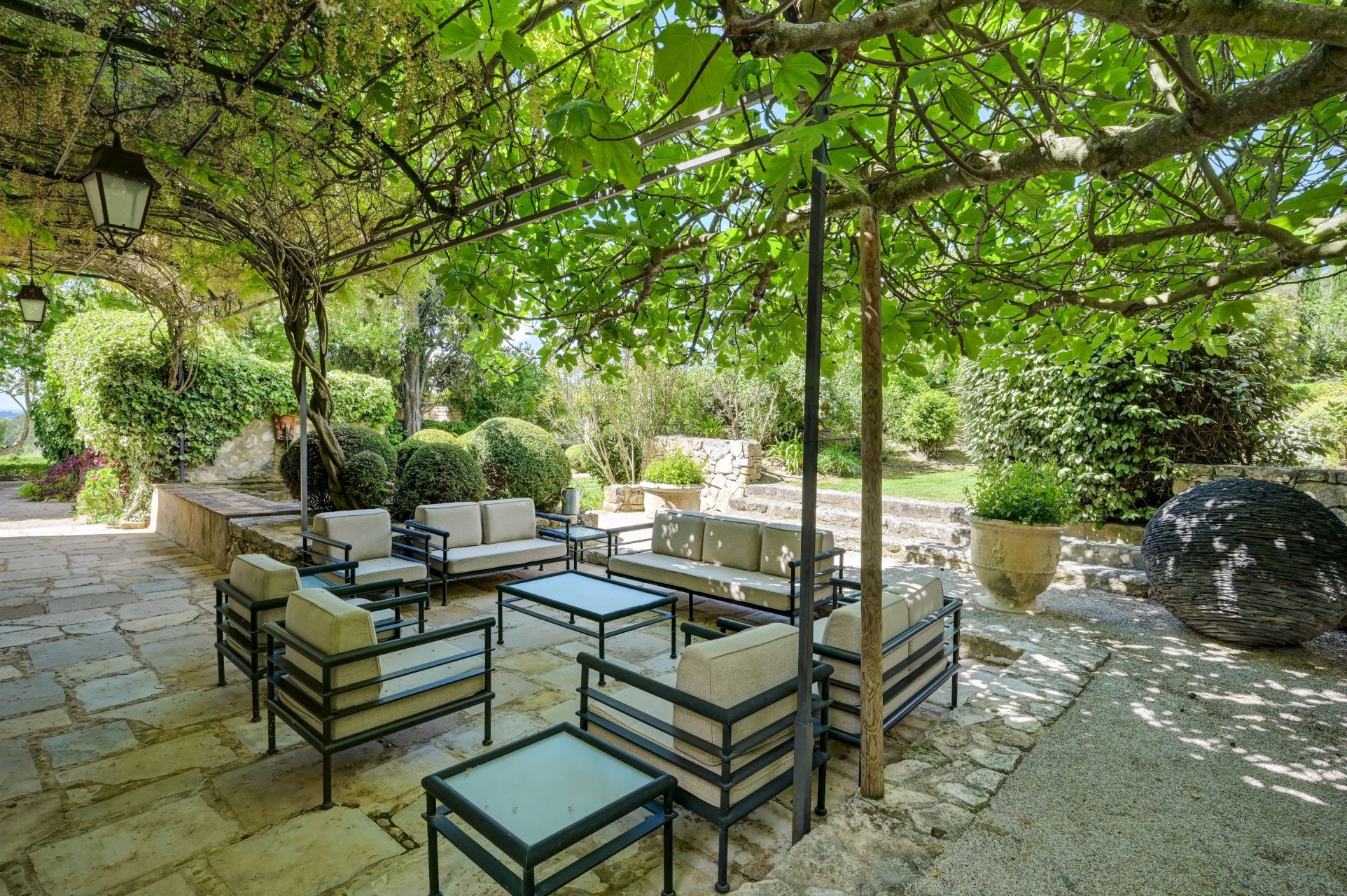 bastide 17 Pièces en vente sur AIX EN PROVENCE (13100)