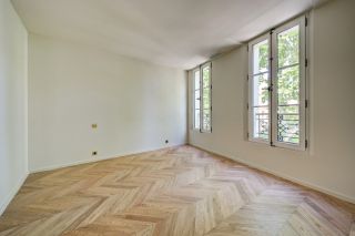 house 6 Rooms for sale on AIX EN PROVENCE (13100)