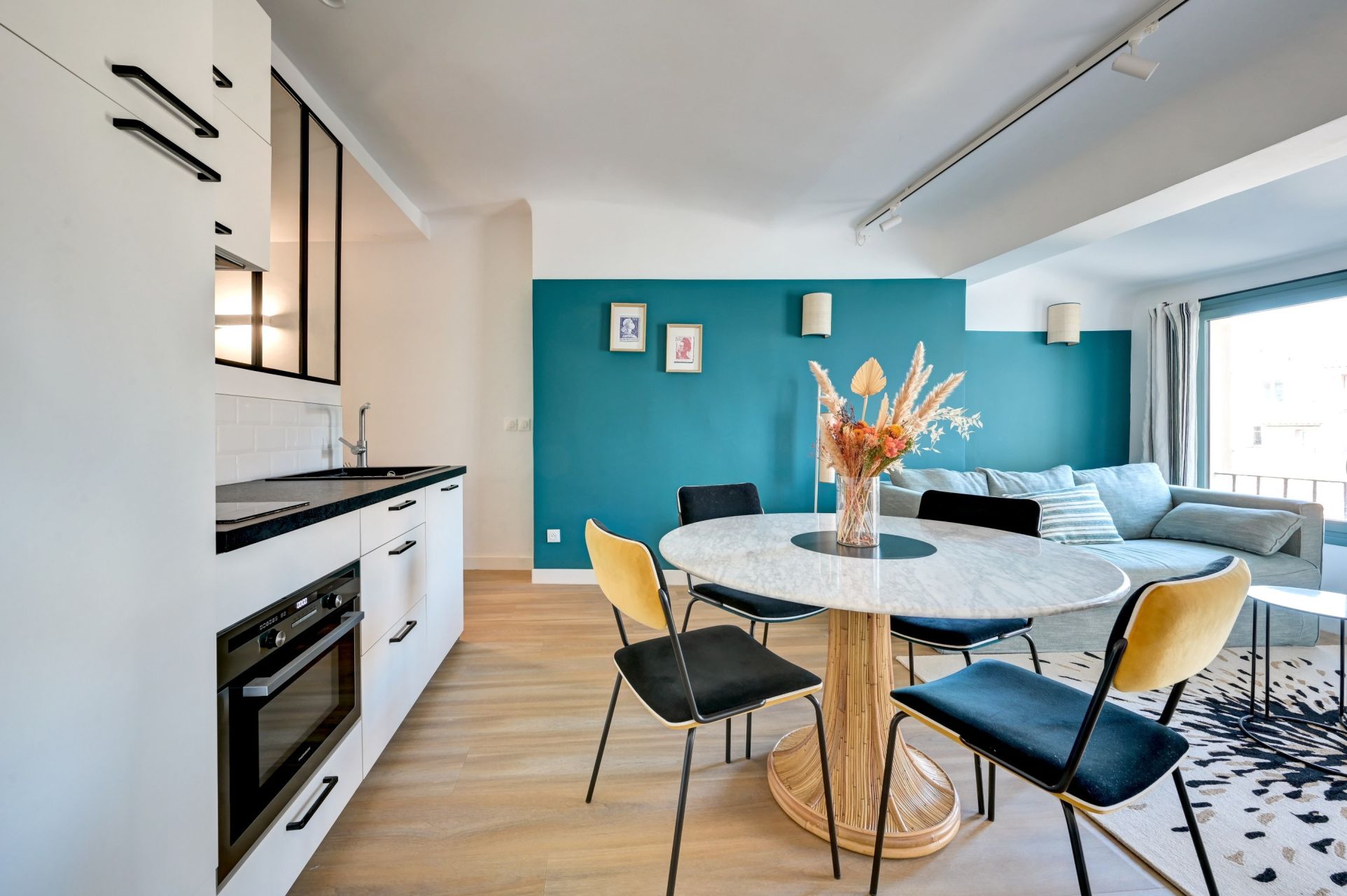 apartment 2 Rooms for sale on AIX EN PROVENCE (13100)