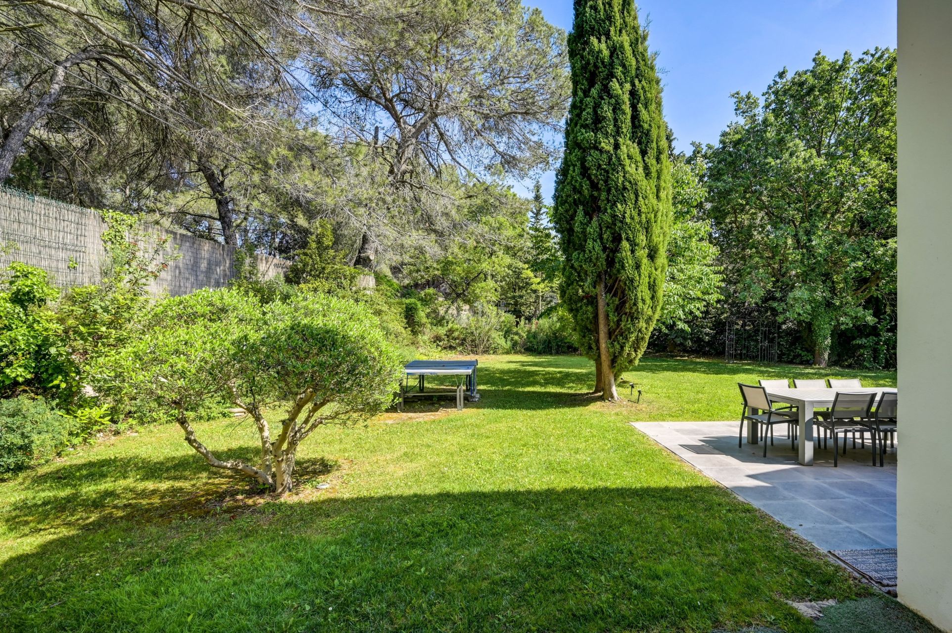 house 6 Rooms for rent on AIX EN PROVENCE (13100)