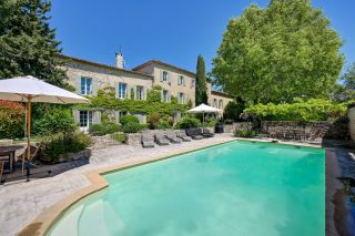 farm complex 14 Rooms for sale on AIX EN PROVENCE (13100)