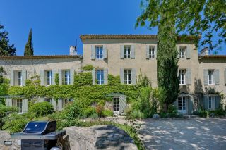 corps de ferme 14 Pièces en vente sur AIX EN PROVENCE (13100)