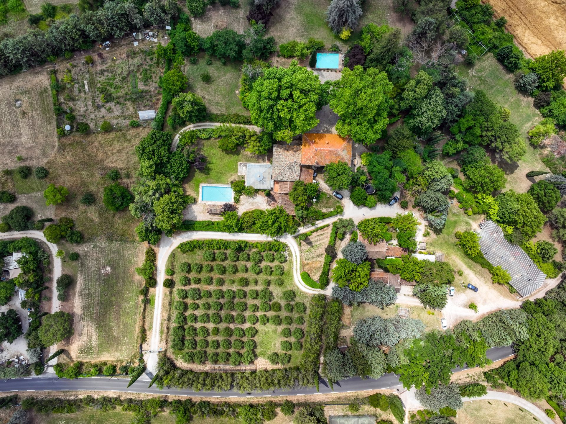 maison 15 Pièces en vente sur AIX EN PROVENCE (13100)