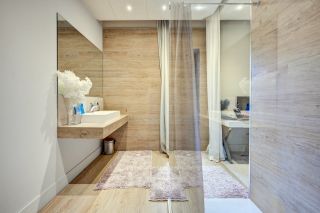 maison 8 Pièces en location saisonnière sur ROGNES (13840)