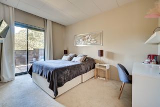 maison 8 Pièces en location saisonnière sur ROGNES (13840)