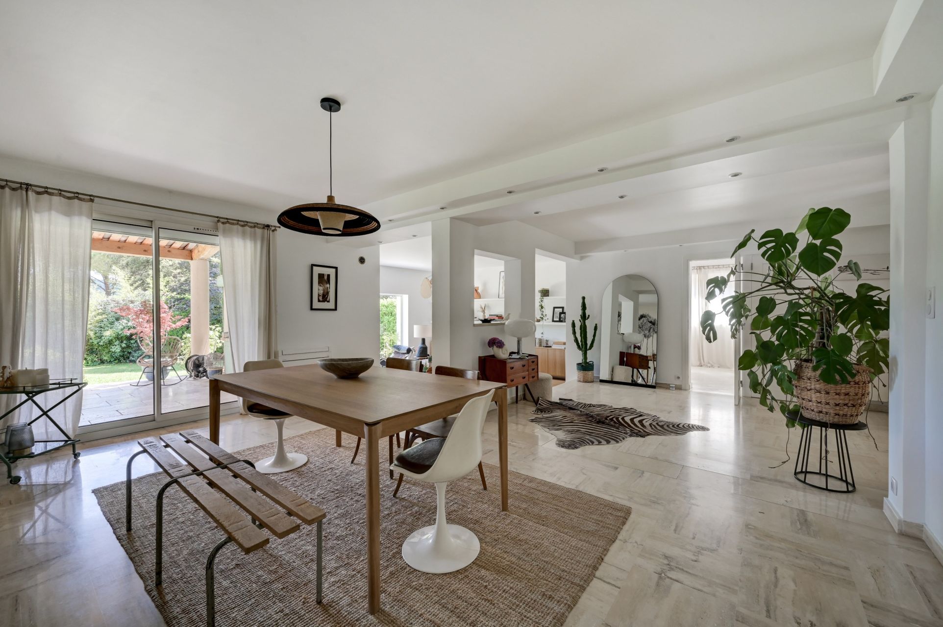 villa 8 Pièces en vente sur AIX EN PROVENCE (13100)