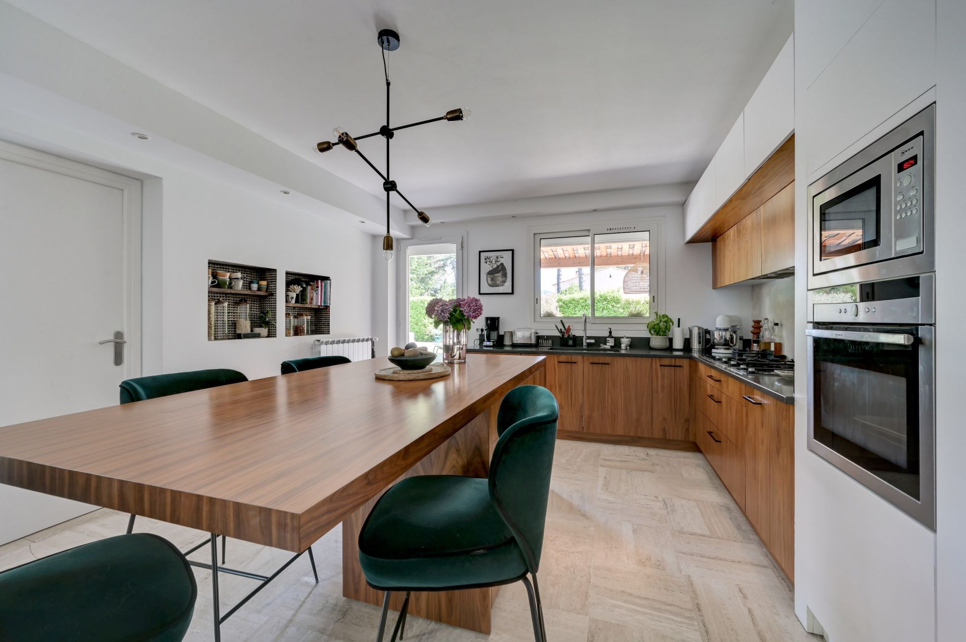 villa 8 Pièces en vente sur AIX EN PROVENCE (13100)