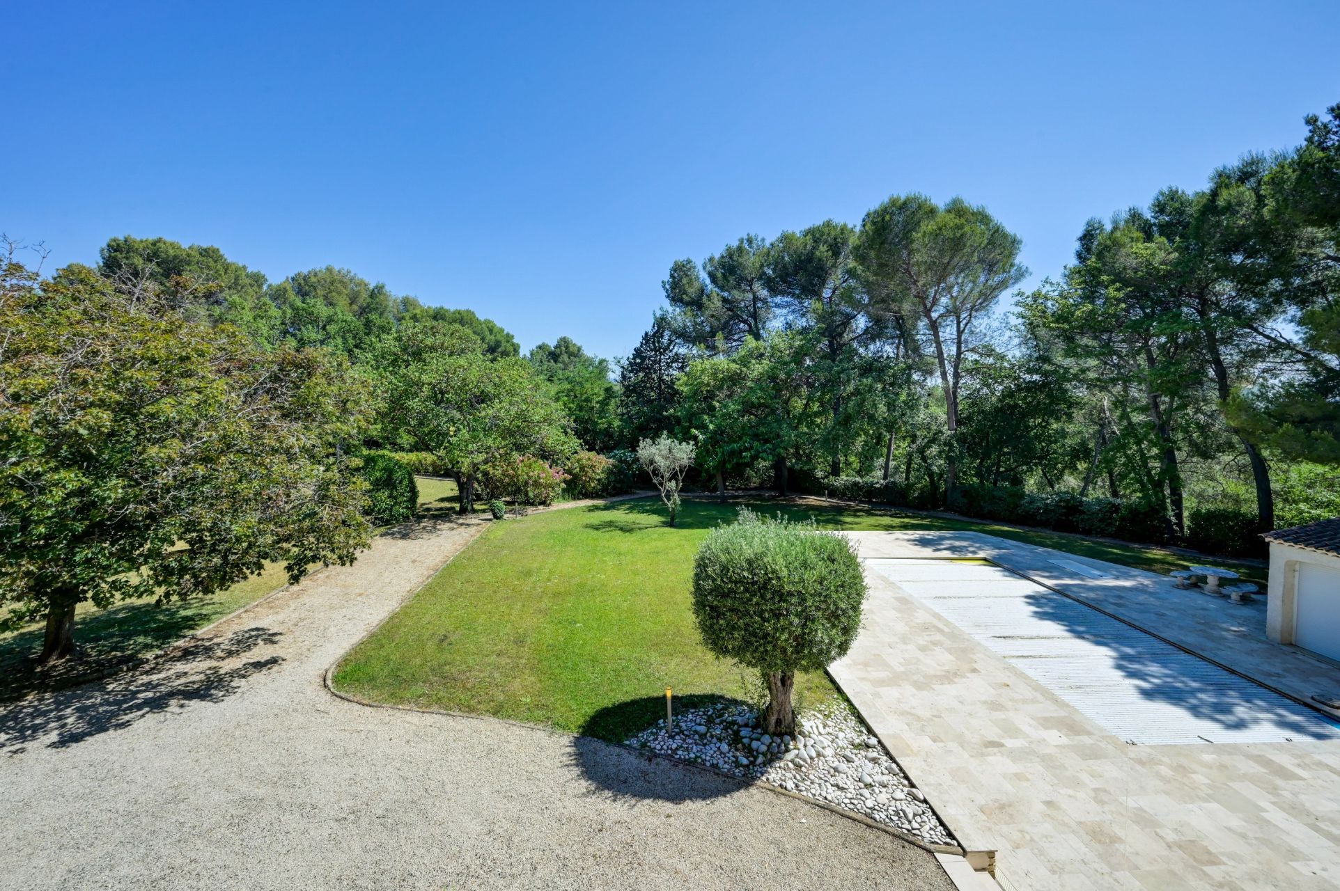 maison 7 Pièces en vente sur AIX EN PROVENCE (13100)