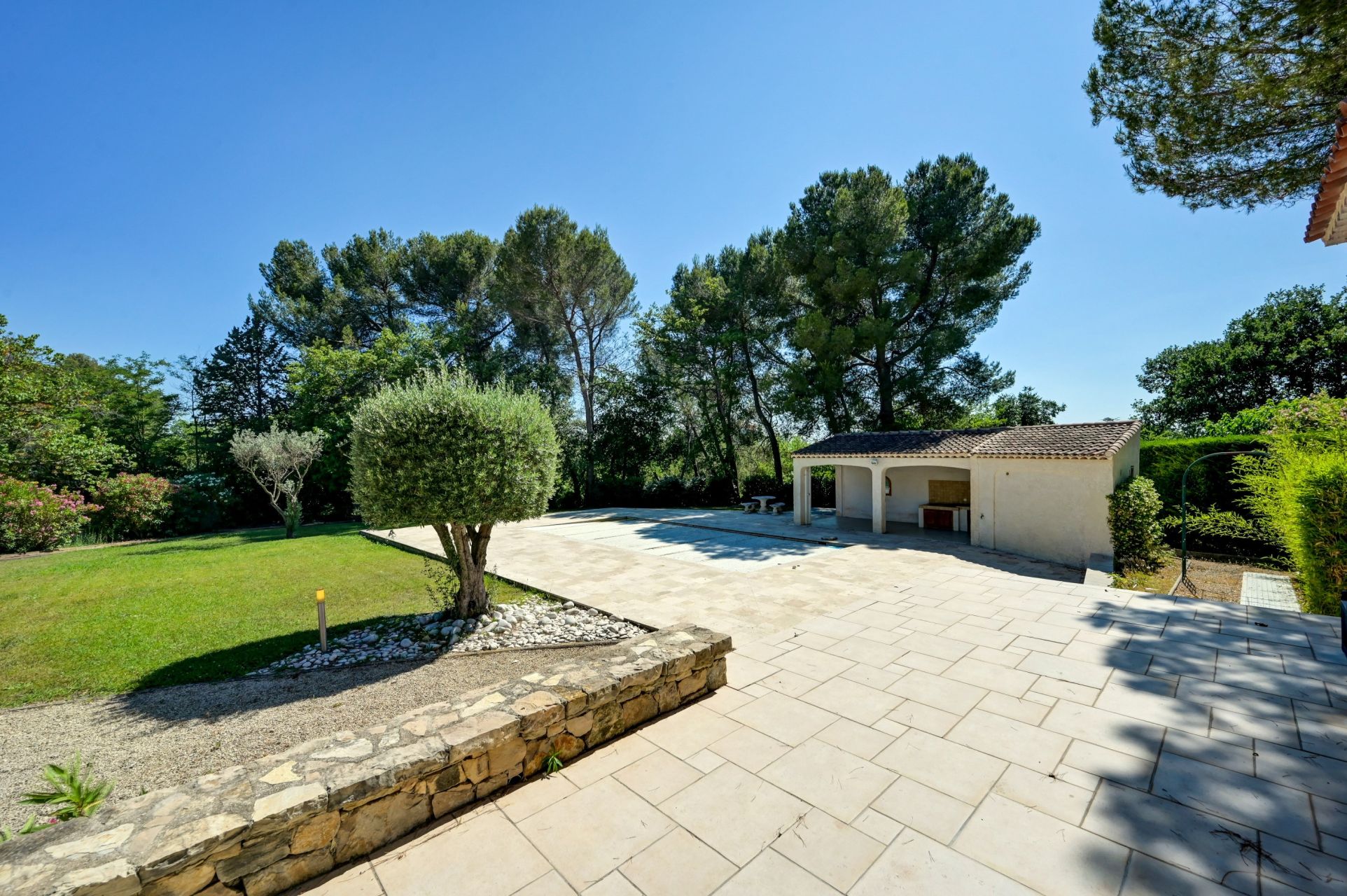 maison 7 Pièces en vente sur AIX EN PROVENCE (13100)