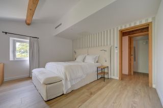 bastide 7 Rooms for seasonal rent on AIX EN PROVENCE (13100)