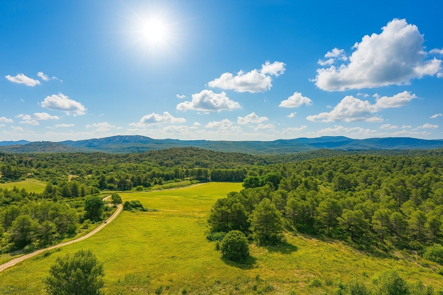 house 12 Rooms for sale on AIX EN PROVENCE (13100)