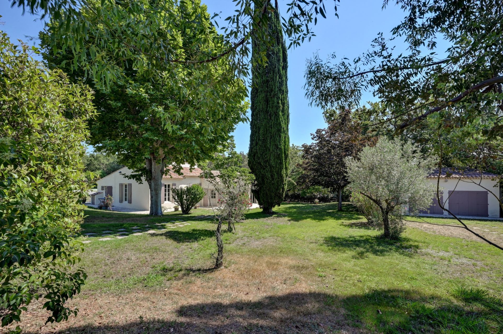 house 4 Rooms for sale on AIX EN PROVENCE (13100)