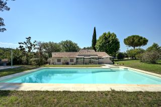 house 4 Rooms for sale on AIX EN PROVENCE (13100)