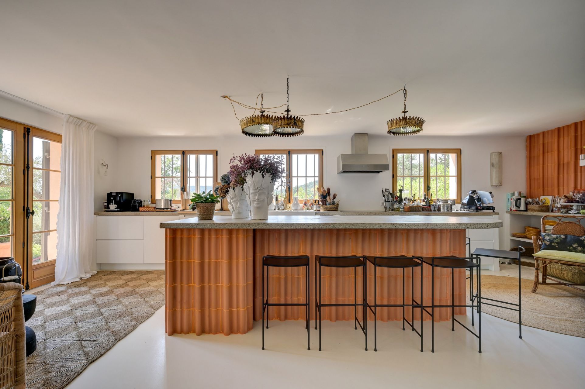 house 8 Rooms for sale on AIX EN PROVENCE (13100)