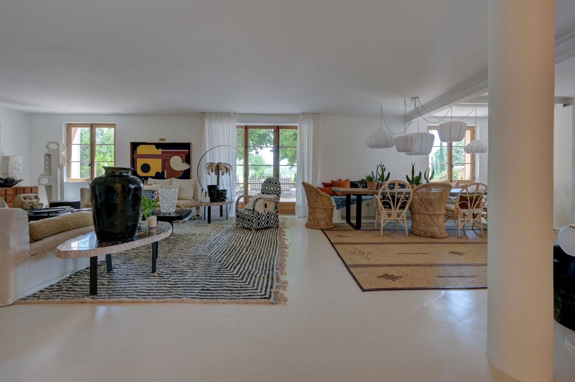 house 8 Rooms for sale on AIX EN PROVENCE (13100)
