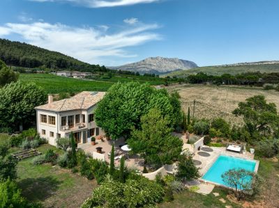 Vente Maison Aix-en-Provence 8 Pièces 340 m²