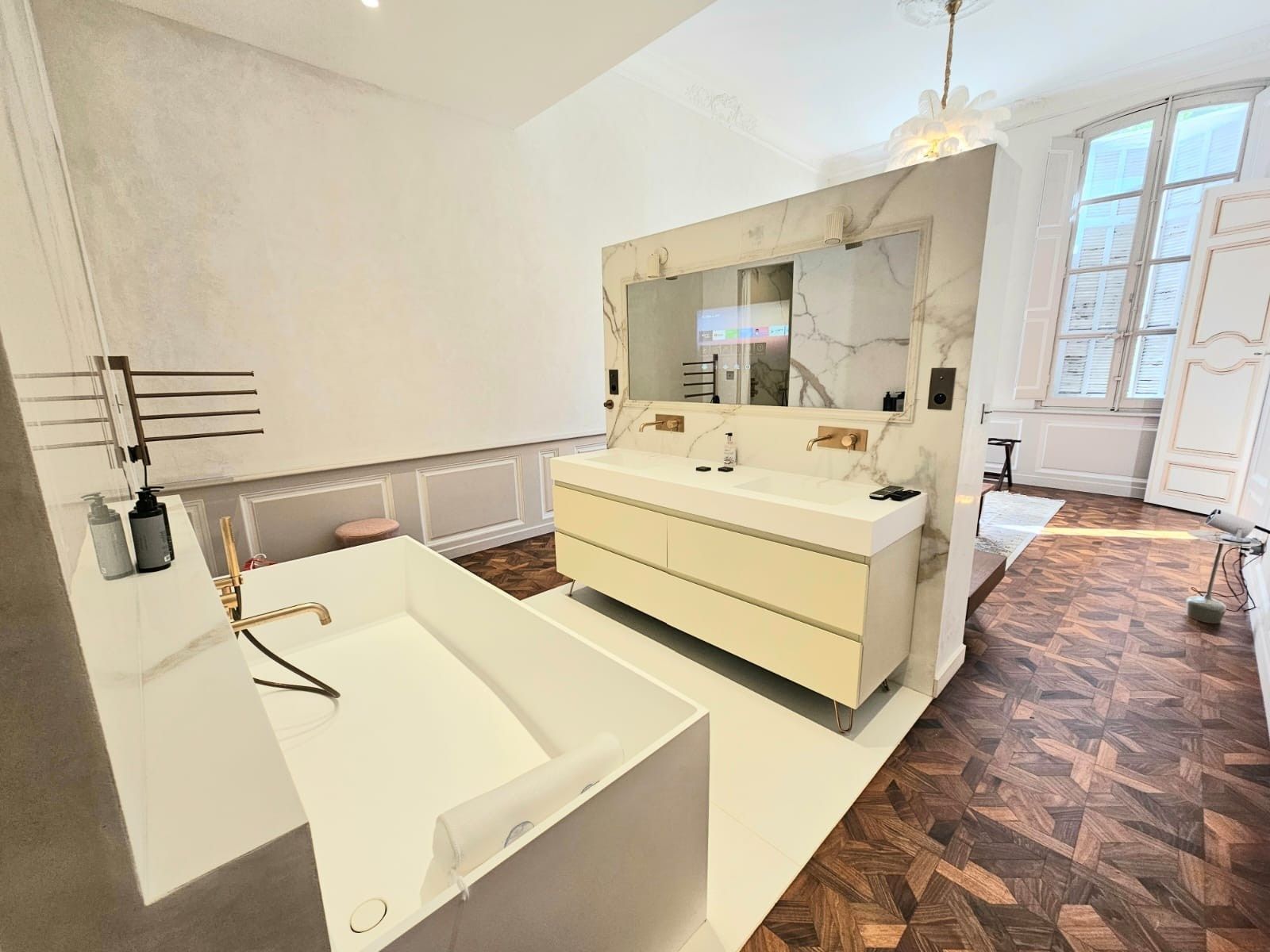 appartement 7 Pièces en location sur AIX EN PROVENCE (13100)