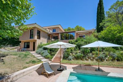 Vente Maison Aix-en-Provence 10 Pièces 350 m²