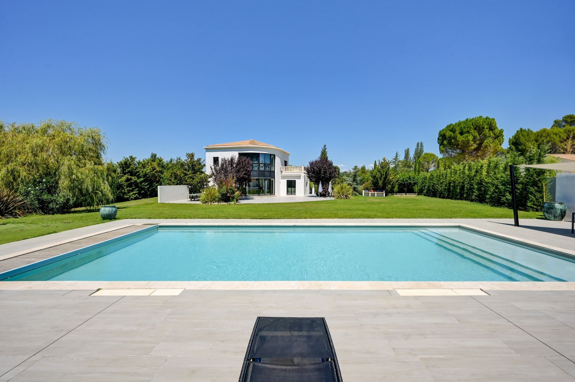 house 7 Rooms for sale on AIX EN PROVENCE (13100)