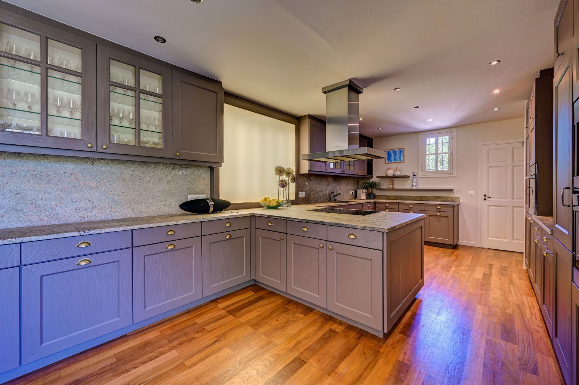 maison 17 Pièces en location sur AIX EN PROVENCE (13100)