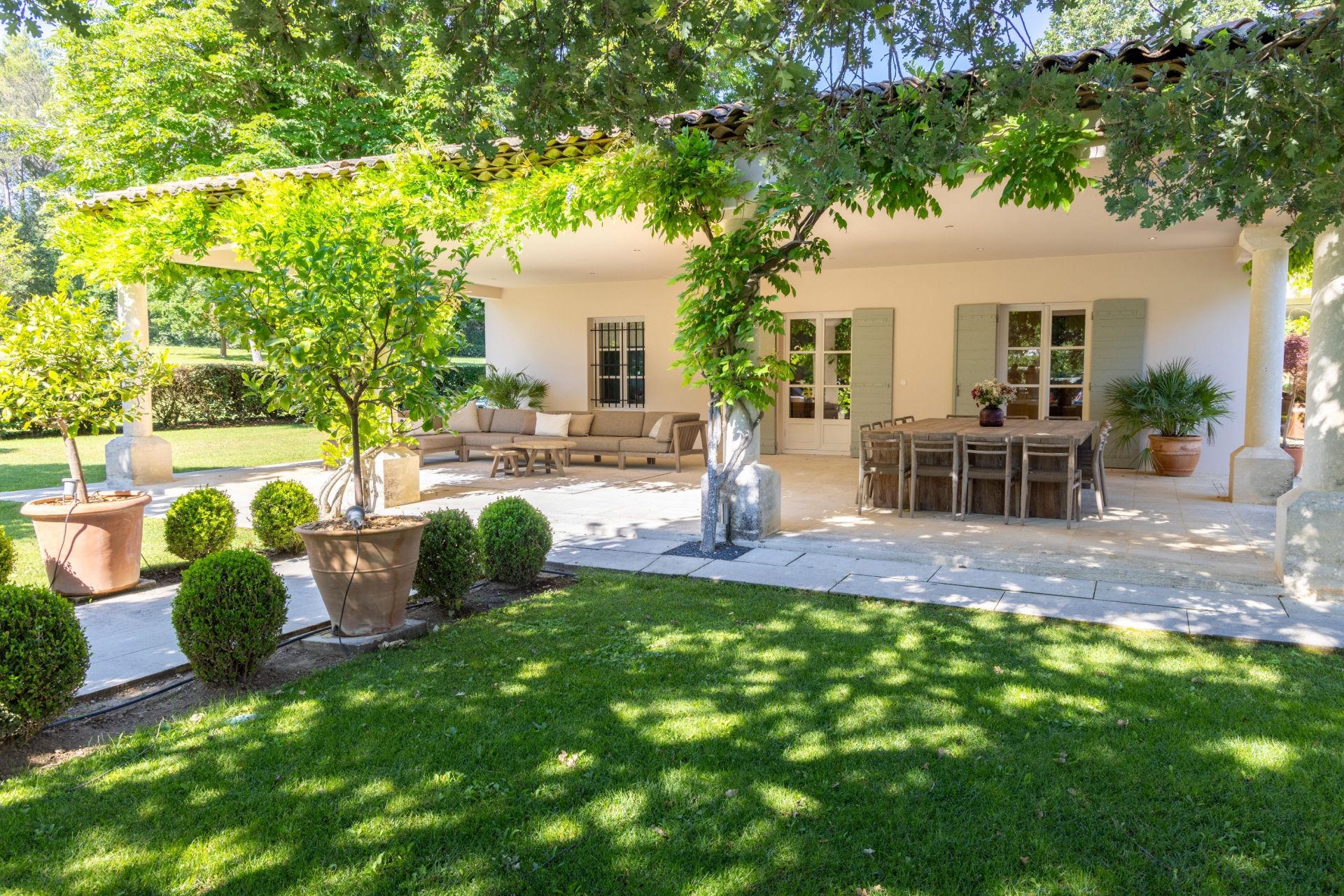 maison 17 Pièces en location sur AIX EN PROVENCE (13100)