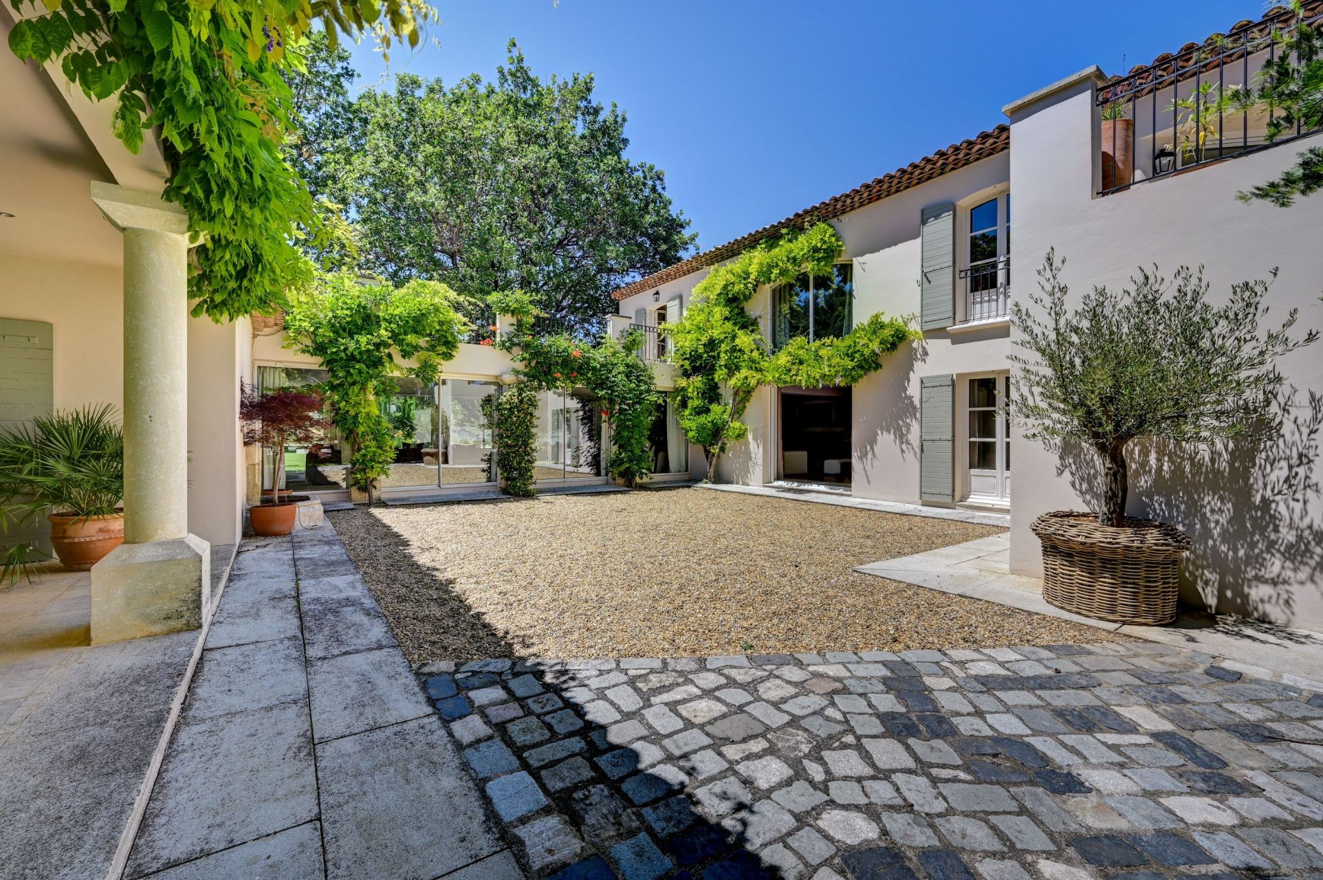 house 17 Rooms for rent on AIX EN PROVENCE (13100)