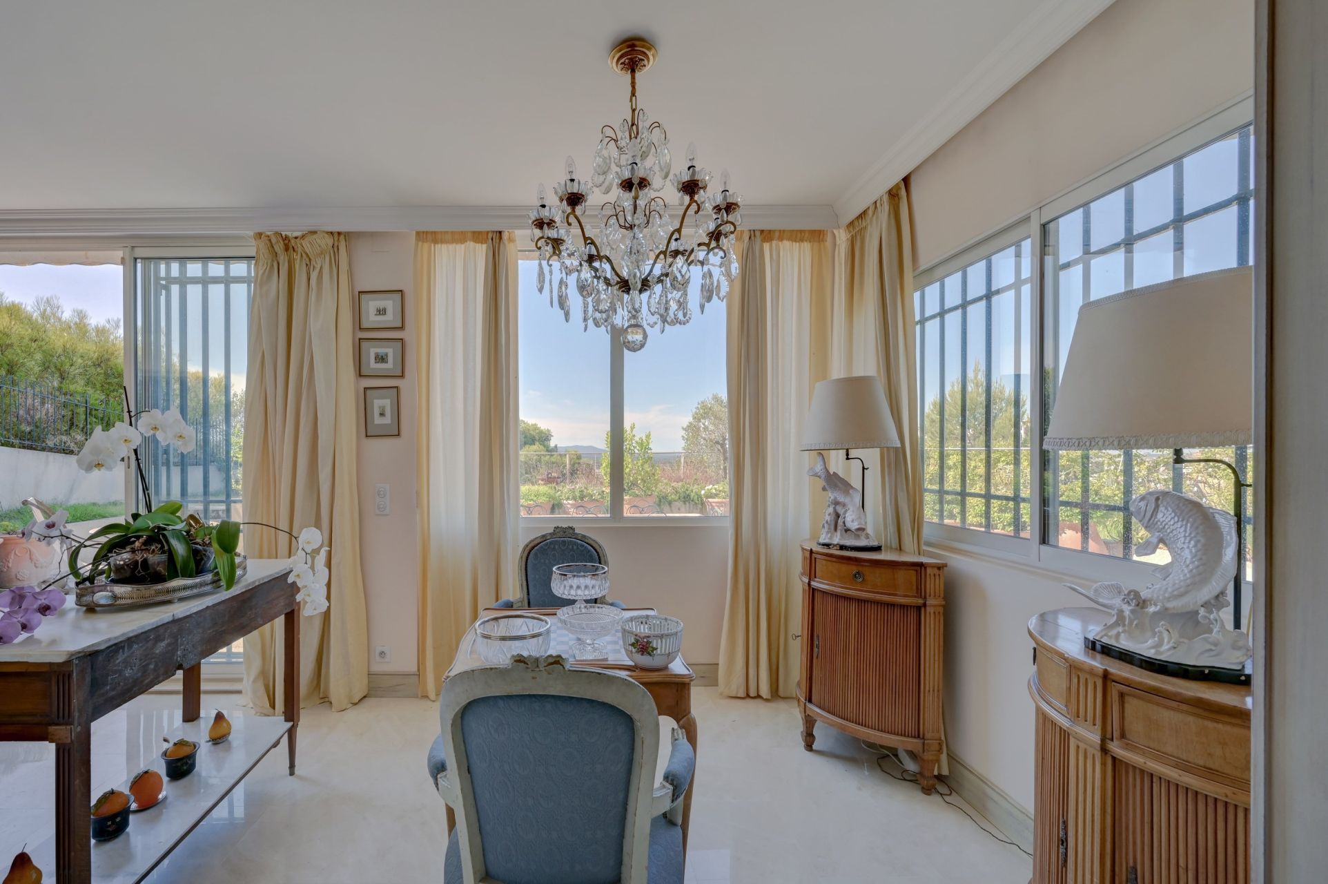 apartment 4 Rooms for sale on AIX EN PROVENCE (13100)