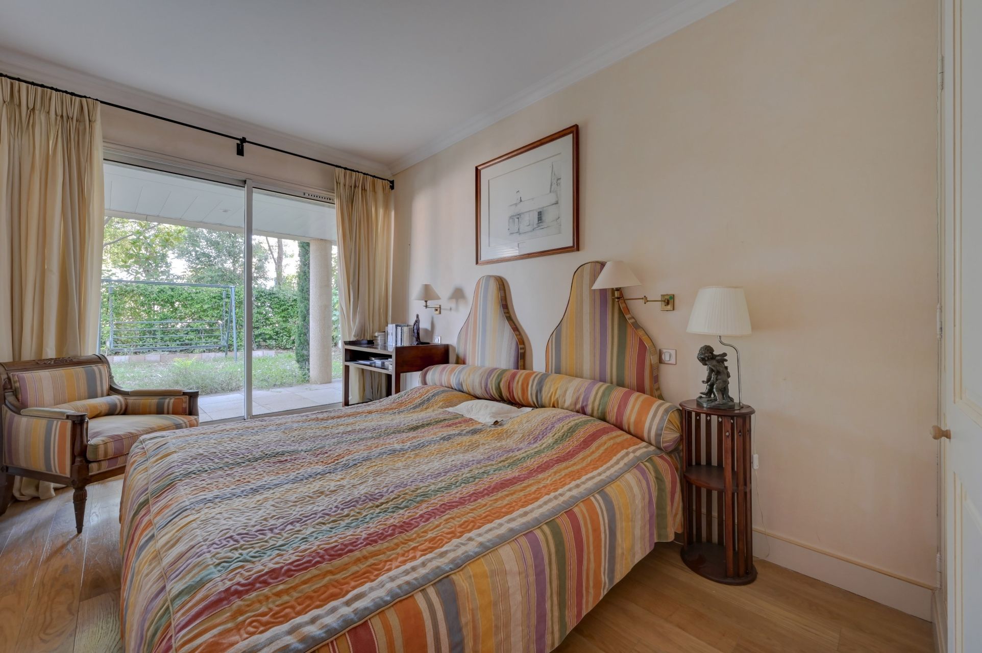 apartment 4 Rooms for sale on AIX EN PROVENCE (13100)