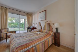 apartment 4 Rooms for sale on AIX EN PROVENCE (13100)