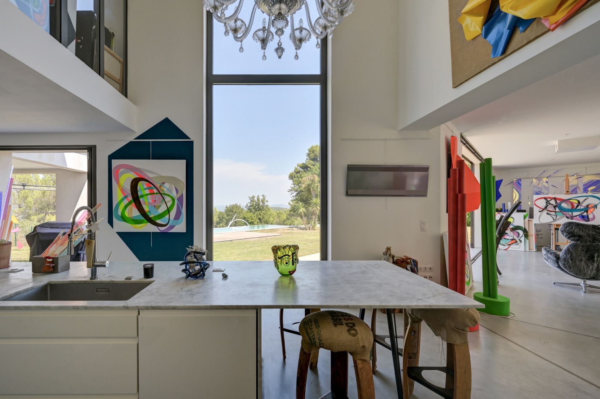 house 6 Rooms for sale on AIX EN PROVENCE (13100)