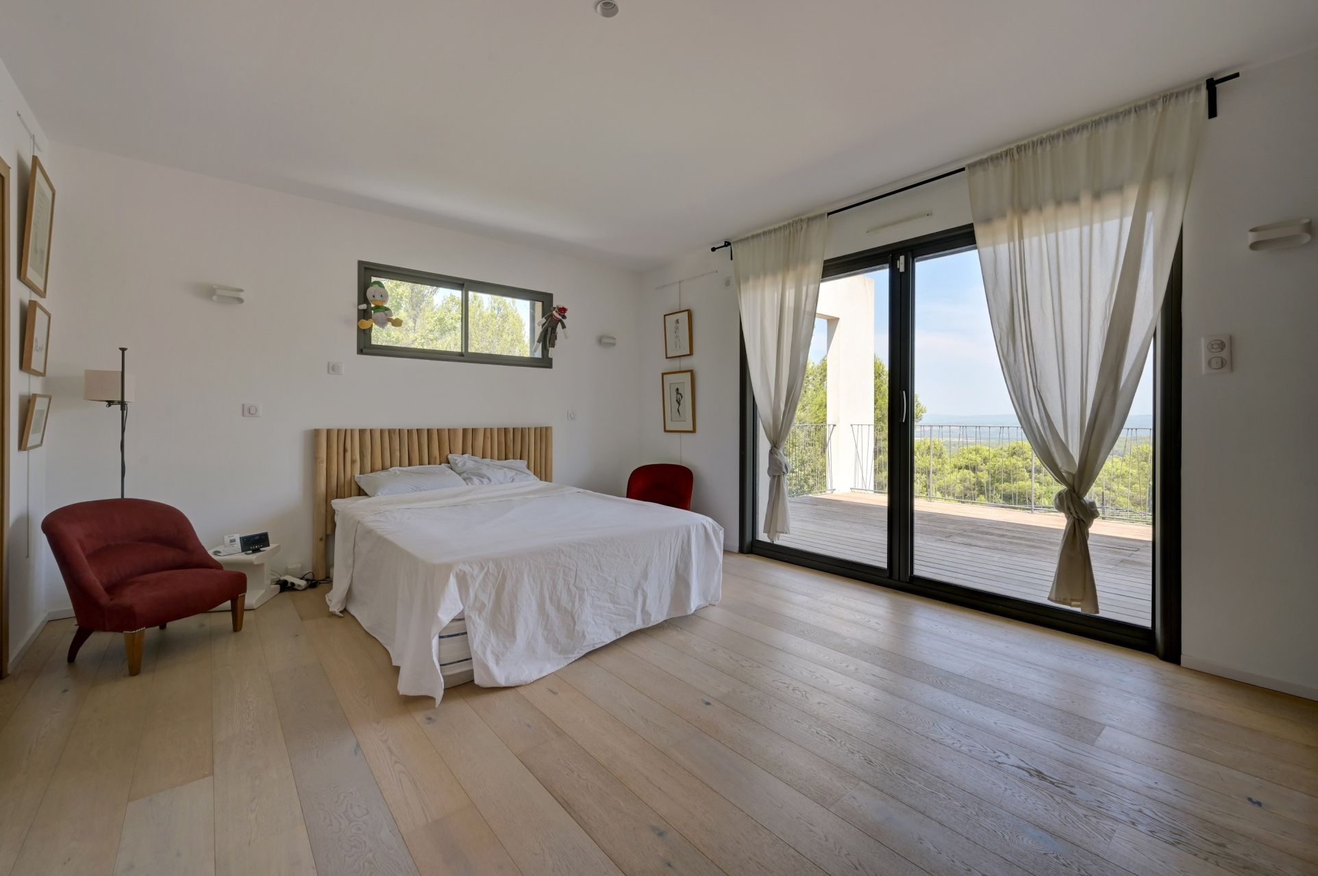 house 6 Rooms for sale on AIX EN PROVENCE (13100)