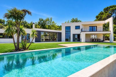 Sale House Aix-en-Provence 6&nbsp;Rooms 272&nbsp;m²