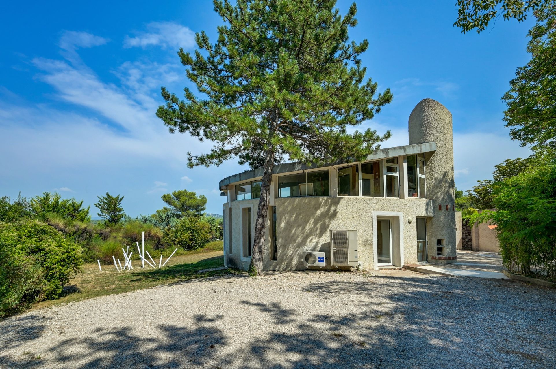 house 2 Rooms for sale on VENELLES (13770)