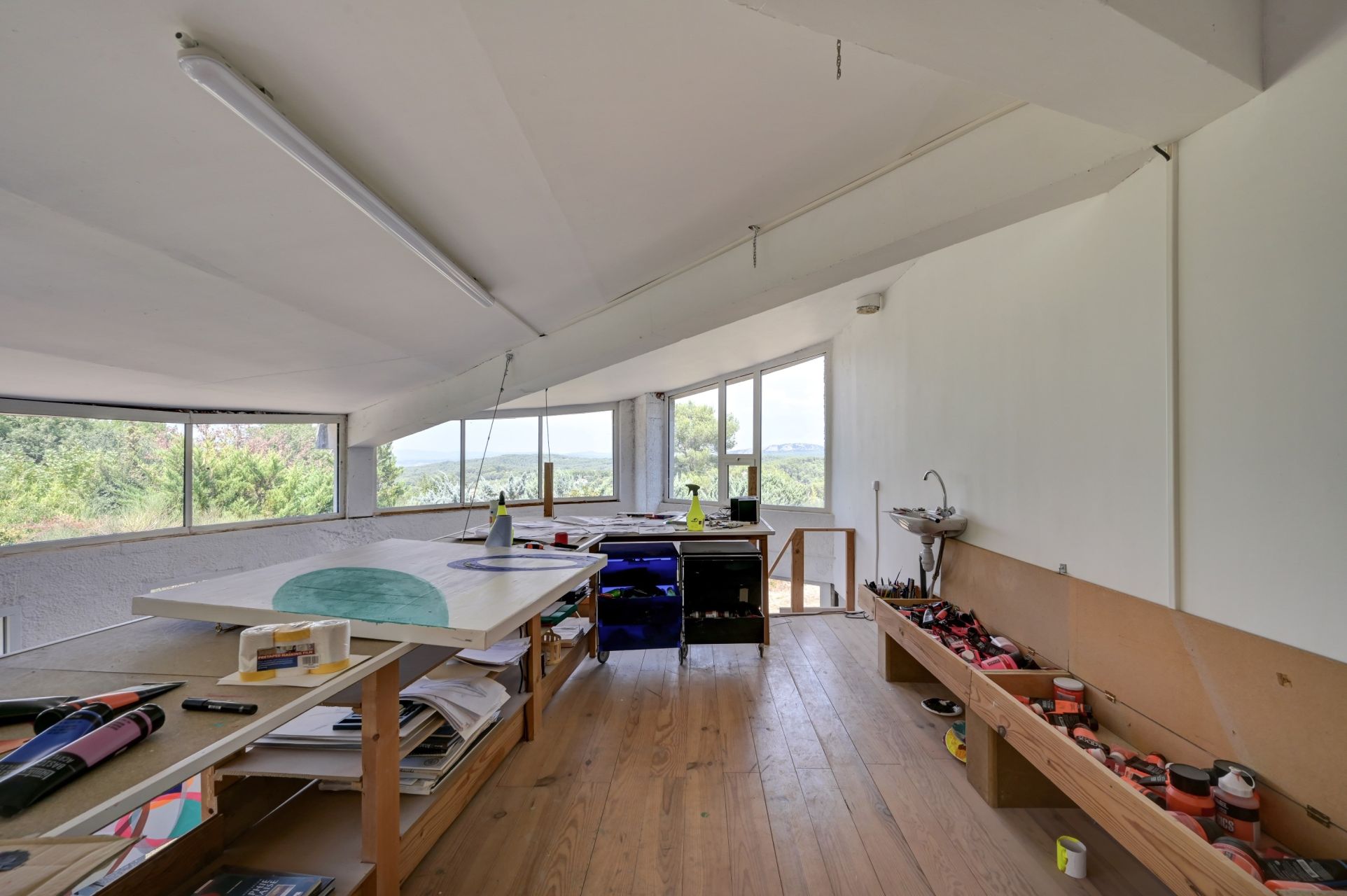 house 2 Rooms for sale on VENELLES (13770)