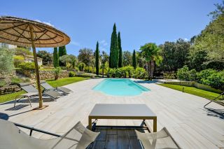 house 8 Rooms for sale on JOUQUES (13490)