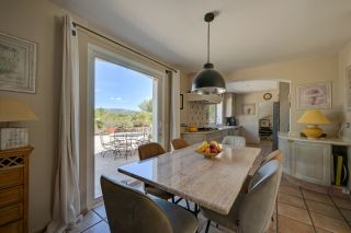 house 8 Rooms for sale on JOUQUES (13490)