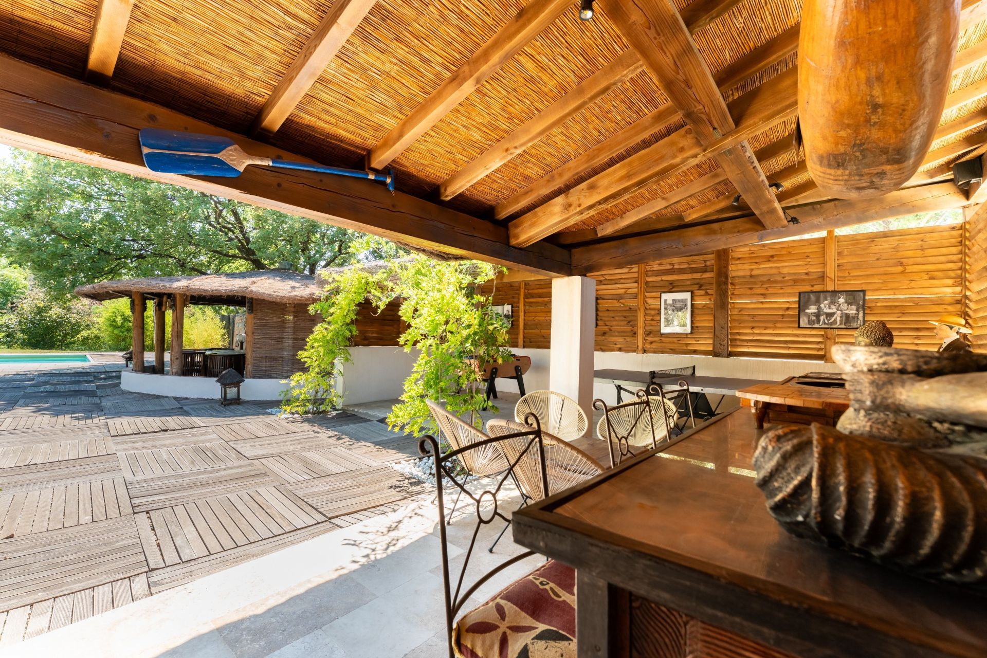 maison 11 Pièces en vente sur EGUILLES (13510)